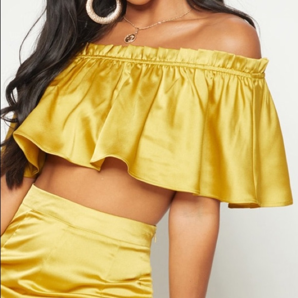 Brand new Pretty Little Thing Crop Top